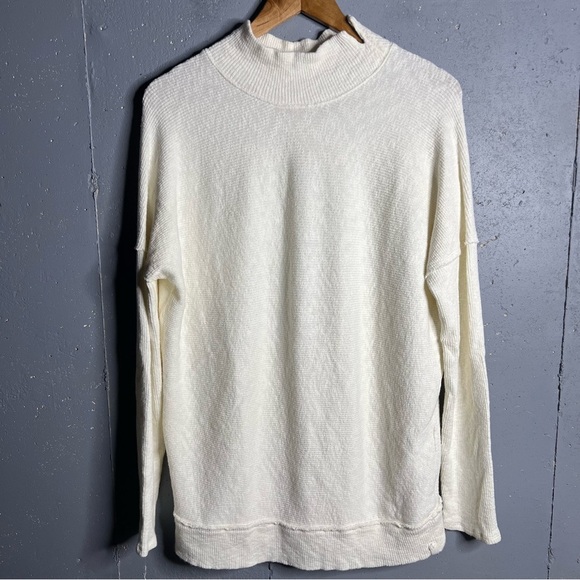 Free People Casey Tunic Sweater im Ivory.  size Small. - Picture 4 of 15